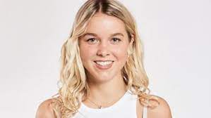 Welche finalistin gewinnt heute das finale? Kandidatin Alex Erzahlt Bei Gntm Ich Kam Als Junge Zur Welt