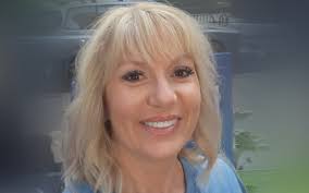 Becki Lyon, Co-founder, Shübug