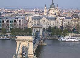Download deze gratis afbeelding over budapest hongarije hoofdstad van de bibliotheek met afbeeldingen en video's van het openbare domein van pixabay. Boedapest Stedenreis Bezienswaardigheden Musea Uitstapjes En Leuke Dingen Doen