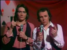 Mais philippe fournier tente vaille que vaille de remettre les choses à l'ordre. Pierre Et Marc Jolivet Les Doigts Youtube