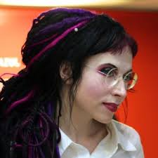 Carmen en su tinta: Reseña: Norma, Sofi Oksanen (Salamandra, 2020)