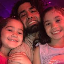 Christian Vanegas's Instagram, Twitter & Facebook