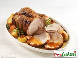 Quando avrà preso colore, cospargerlo con la mollica di 1 panino raffermo, sbriciolata. Ricetta Filetto Di Maiale Arrosto Ricette Di Fragolosi