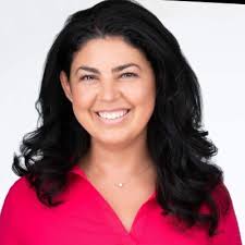 Job seekers beware! I wrote about this last year, but it's still happening.  A friend called me as she was about to receive an offer. Her interview  process was very quick and