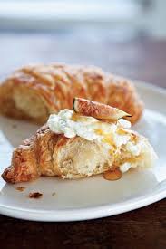 Croissant With Ricotta Honey And Fig Yummy Food Honey Snacks Food