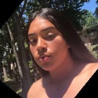 Griselda Zelaya's Instagram, Twitter & Facebook