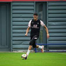 Jan 2, 2021 contract expires: Paris Saint Germain On Twitter The Ligue1 Season Is Approaching Achrafhakimi Estacpsg