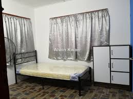 Jika anda tidak boleh mendiaminya sekarang, bagaimana jika anda menjadikannya sebagai homestay, rumah sewa atau bilik sewa? Taman Cempaka Bilik Sewa Ipoh 2 Sty Terrace Link House 1 Bedroom For Rent Iproperty Com My