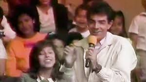 Since 1980 he is present in hollywood as a famous actor. El Dia Que Chabelo Golpeo Y Se Burlo De Eugenio Derbez Durante Su Programa Infobae