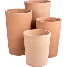 la terre cuite fait son grand retour soo deco pot en terre cuite terre cuite grands pots en terre cuite
