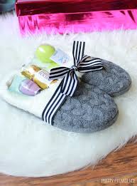 Shop birthday gifts for her, women's birthday gifts & get free delivery in india & worldwide. 25 Fun Birthday Gifts Ideas For Friends Crazy Little Projects