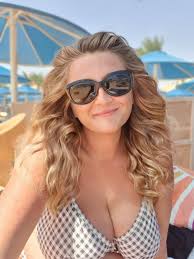 Maggi_00_2 (❤️Bio❤️) on X: Smile 🥰🥰🥰 t.co8J7kWAr2qy  X