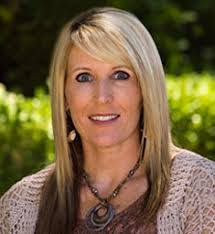 Lisa Borunda's Instagram, Twitter & Facebook