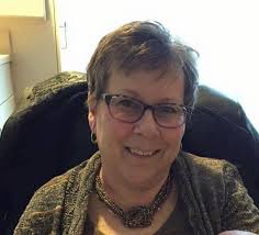 Cindy Brownlee's Instagram, Twitter & Facebook