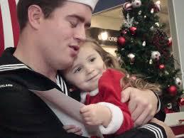 Santa helps deliver sailor home to daughter early