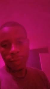 Topz my good peeps, still celebrating my bday thats all month, still