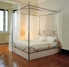 Letto Matrimoniale A Baldacchino In Ferro Battuto Letto A Baldacchino Letto Ferro Battuto Idee Di Interior Design