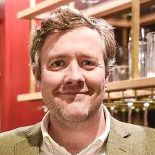 Kitchen island sizes and how to get them right for your space