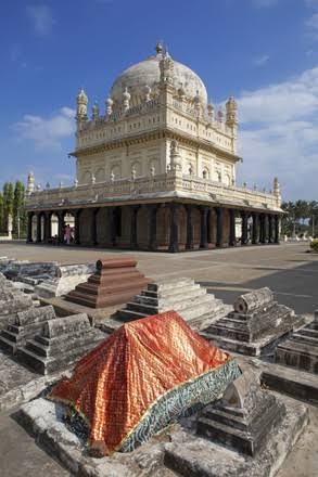 Gumbaz Mausoleum Tipu Sultan His Family Editorial Stock Photo - Stock Image | Shutterstock Editorial