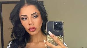 Jasmine Pineda's Instagram, Twitter & Facebook