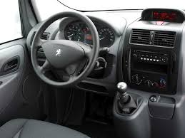 Deze peugeot expert hebben wij voorzien van een maatwerk interieur met originele stoffering en een. Der Peugeot Expert Jetzt Bei Rosier