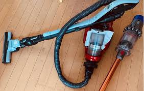 How to empty, remove and clean the clear bin on your dyson ball™ cylinder vacuum. How To Clean Your Dyson Vacuum 6 Easy Tricks Oh So Spotless