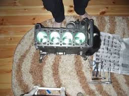 An important step in the process is the cleaning of both the block and piston/rod. Engine Table Others