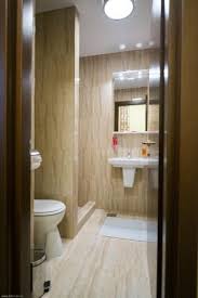 Toate camerele hotelului sunt dotate cu aer condiționat și tv comentarii publicate pentru hotel sara boutique din mamaia sunt opiniile private ale utilizatorilor acestui site. Bathroom Picture Of Sara Boutique Hotel Constanta Tripadvisor
