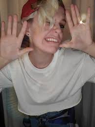 I decided for no particular reason at all, to break out my Bill S. Preston  cosplay last night 😁🎸 I still hope the movie comes out this year. It was  supposed to