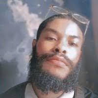 Deena Beard's Instagram, Twitter & Facebook