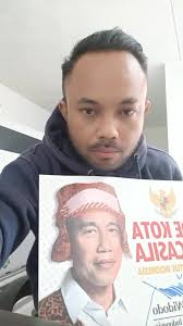 Pak Presiden Jokowi Terima Kasih untuk Tanda Tangan basah dan langsung dari  Bapa atas Karya Sederhana ini. Terima Kasih Sudah Membangun Indonesia dgn  Cara yang Hebat. Presiden yang Merakyat. Terima ...