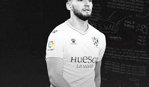 En una tarde de infarto, el atleti ha sufrido y ha ganado después de ir. Rafa Mir S Breakthrough At Huesca Breaking The Lines