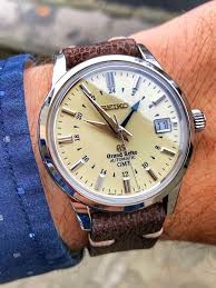 Grand Seiko Gmt Uhr Uhren Fossil Uhr Damenuhren Daniel Wellington Uhr Herrenuhren Rolex Uhr Smartwatc In 2020 Vintage Watches Watches For Men Affordable Watches
