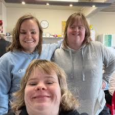 Hannah Proctor updated her profile picture.