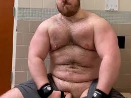 Super Beefy Bear Cums in Gym Bathroom - ThisVid.com