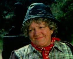 Remember Kezia? Well, the episode where she lives next to the school but it  wasn't really a house... how long did Kezia live there? I can't remember a  house next to the