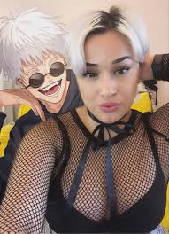 BAILEY FLORES (IAMBAILEYFLORES)