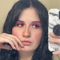 Cecilia Pratt's Instagram, Twitter & Facebook