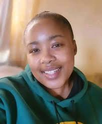 Y'all be 30+ talking about “im single” who cares uncle Jeffery