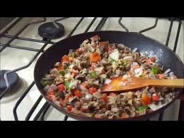 Realizaremos unas supremas de pechuga de pollo marinadas en aceite, ajo, jugo de limón y hierbas aromáticas frescas, cocinadas a la plancha. Como Guisar Mollejas De Pollo Mollejitas A La Youtube