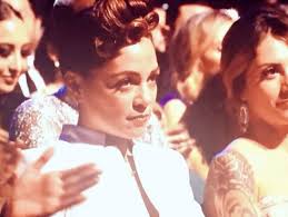 Natalia lafourcade llamó la atención de los medios internacionales y del público de los latin grammy, luego de mostrar una peculiar expresión cuando maluma lea también: La Comentada Reaccion De Natalia Lafourcade Al Ver A Maluma Ganar El Grammy
