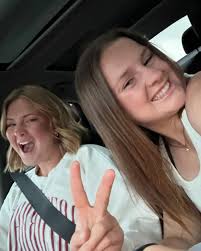 justine aulaura burch