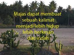 Kata penghubung adalah sebuah kata yang memiliki fungsi untuk menghubungan sebuah kalimat dengan kalimat lainnya, atau sebuah. Perbedaan Majas Simile Dan Majas Asosiasi Siswapedia
