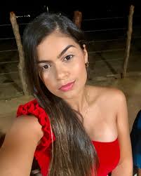 ℬℯ𝒶𝓉𝓇𝒾𝓏 ℒ𝒾𝓂𝒶 (@beatriz_limaa5) • Instagram photos and videos