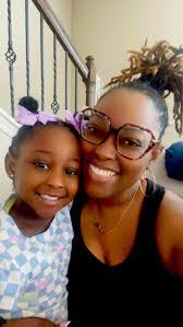 Cynthia Stubbs's Instagram, Twitter & Facebook