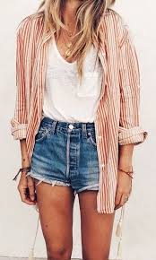 Black And White Checkered Shorts Outfit Checkered Shorts Outfit Ideas For Ladies In 2020 Trendy Summer Outfits Fashion Daily Dress Me