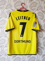 Bvb trikot home 2010 / 2011, heimtrikot borussia dortmund, gegen aufpreis mit individueller beflockung elegant und sportlich zugleich fällt das neue bvb heim. Borussia Dortmund Special Football Shirt 2011