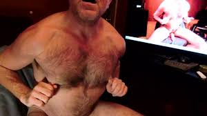 Nipple Play Pig Gay Daddy Clamping Nips Flexing Muscles: Bear Bear Porn