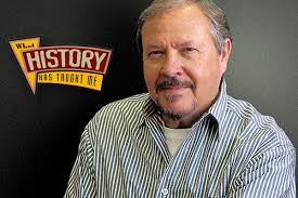 Robert Mccubbin's Instagram, Twitter & Facebook