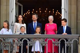 Find the perfect kronprinz frederik von dänemark stock photos and editorial news pictures from getty images. Royals Sorge Um Prinzessin Marys Prinz Frederiks Kinder Gala De